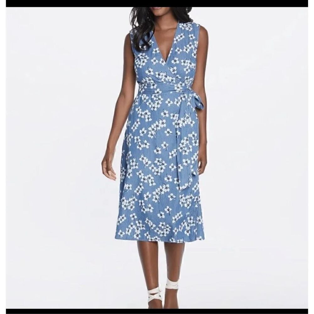 Draper James NWT Floral Chambray Midi wrap dress 2